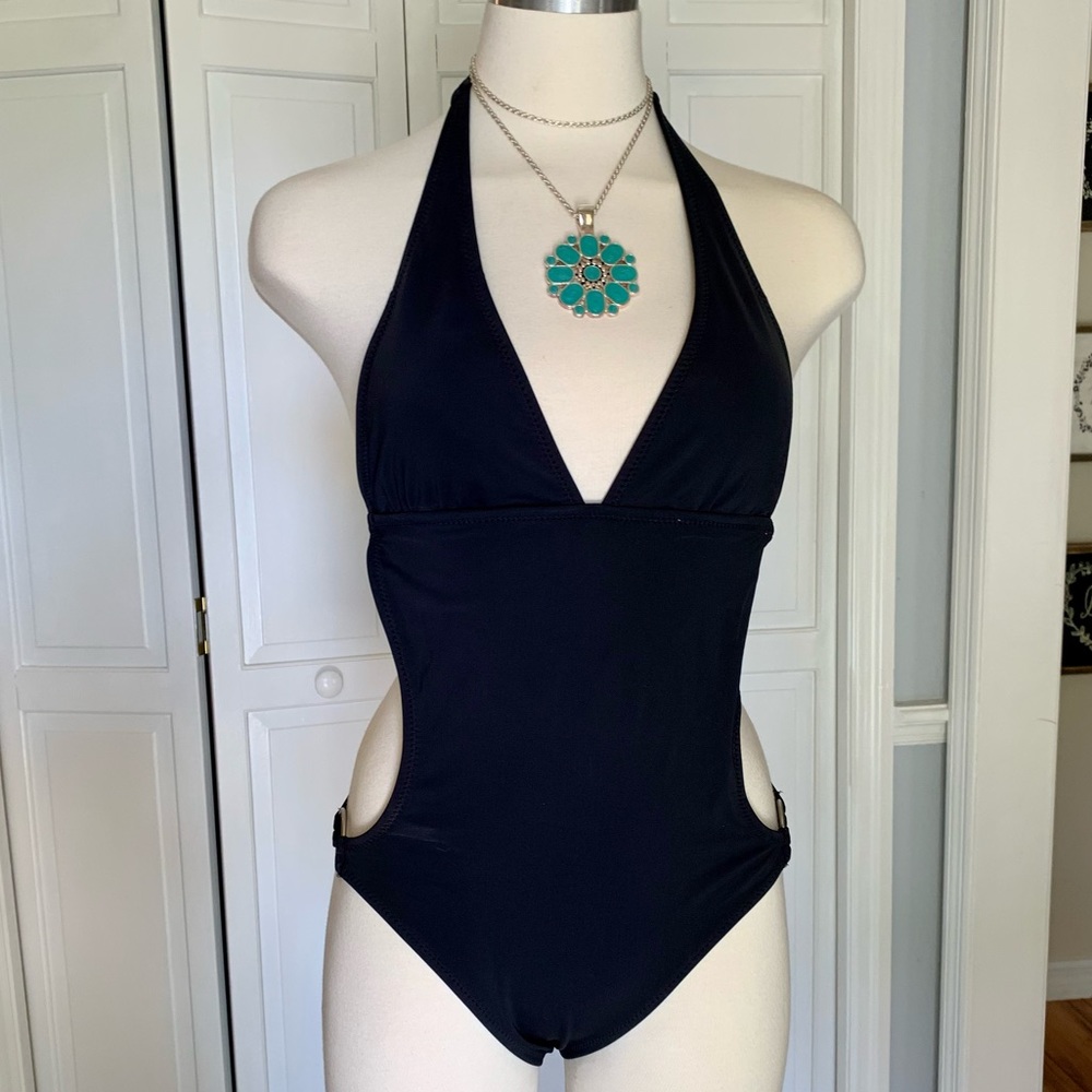 🌟Black, sexy Aeropostale one piece swimsuit